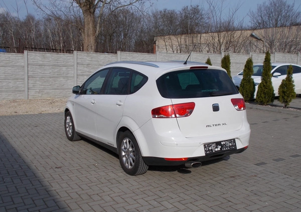 Seat Altea XL cena 18900 przebieg: 147000, rok produkcji 2011 z Radomsko małe 16